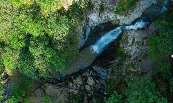 浙北大峡谷黄浦江源第一瀑